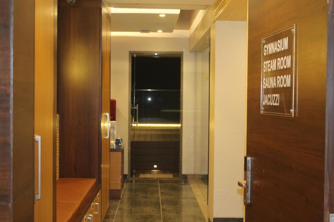 Hotel Rajhans Abhinandan Bhopal Exterior foto